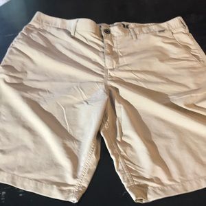 Looks Good 36  Tan Hurley  Dri Fit / 9 in Short 🌟